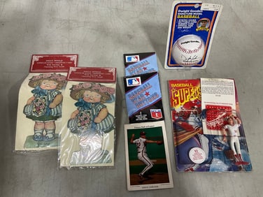 Dwight Gooden signature model baseball, baseball star buttons, and more