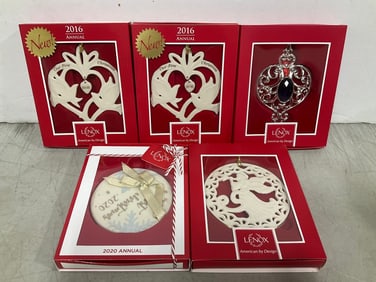 Lenox holiday ornaments(new in package)