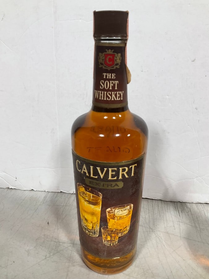 Calvert extra american whiskey blend(80 proof-4/5 quart) (1 of 1)