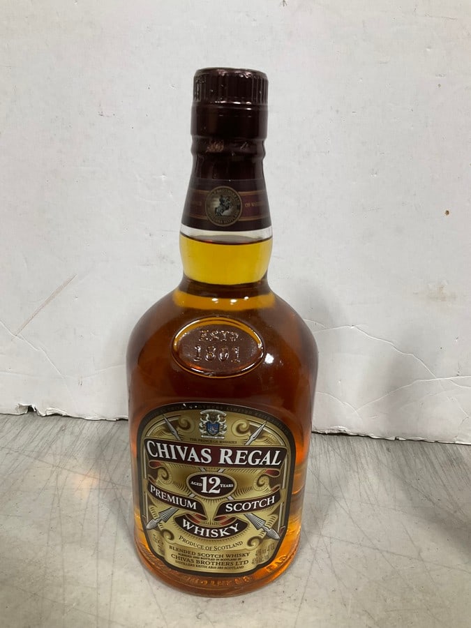 Chivas Regal premium scotch whisky(40%,750mL): Chivas Regal premium scotch whisky(40%,750mL)