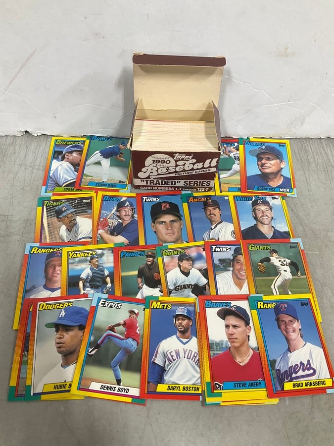 1990 Topps traded series collectible cards (1 of 1)