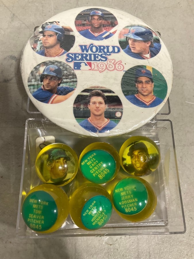 Vintage NY Mets bouncy balls and 1986 MLB World Series pin (1 of 1)