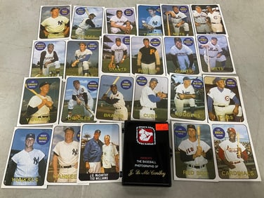 1986 Collectible baseball cards and case