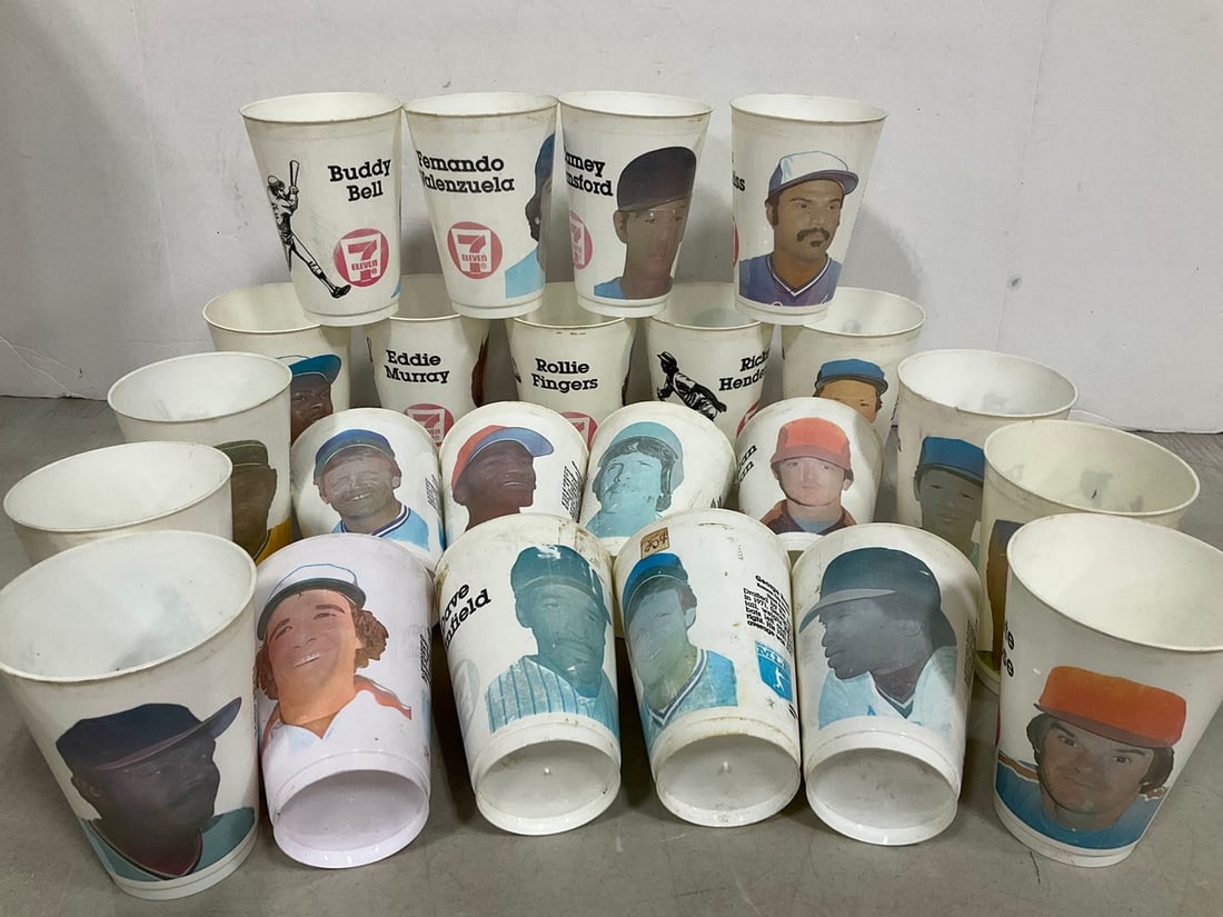 Vintage 7-11 player cups(Eddie Murray, Ricky Henderson, and more) (1 of 1)