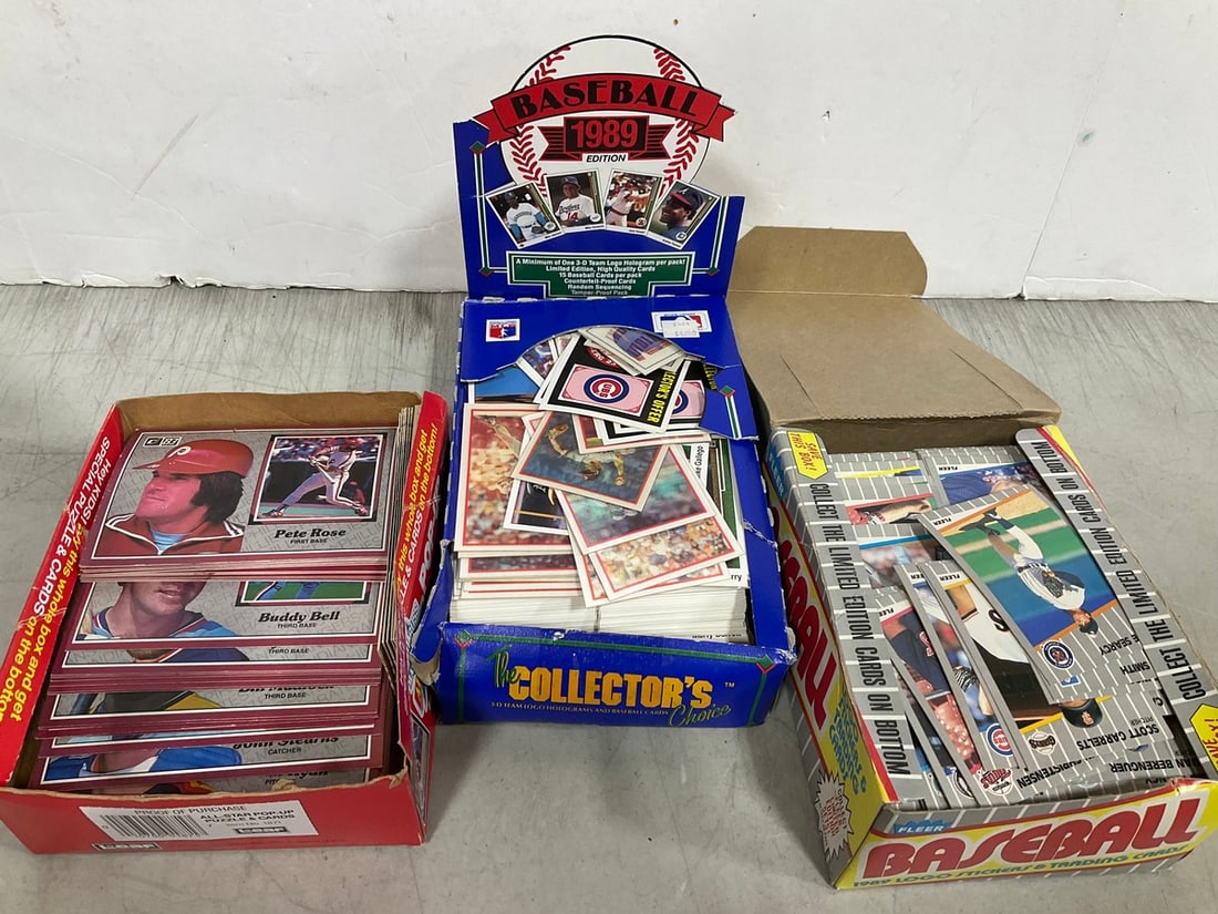 Donruss pop up puzzle and cards, The Collector's Choice 3-d team logo holograms and baseball cards,: Donruss pop up puzzle and cards, The Collector's Choice 3-d team logo holograms and baseball cards, and more