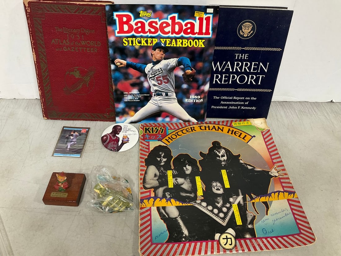 1989 Topps sticker yearbook, vintage books, and more (1 of 1)