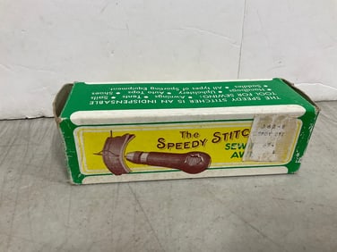 The Speedy Stitch Sewing Awl