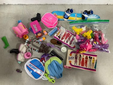 Barbie shoes and other accesories