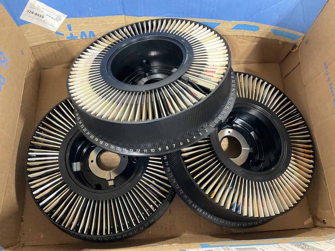 Carousel slide trays with slides inside (1 of 1)