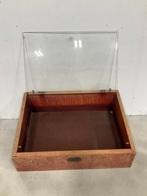 Safilo display case (18.5inx7inx13in)