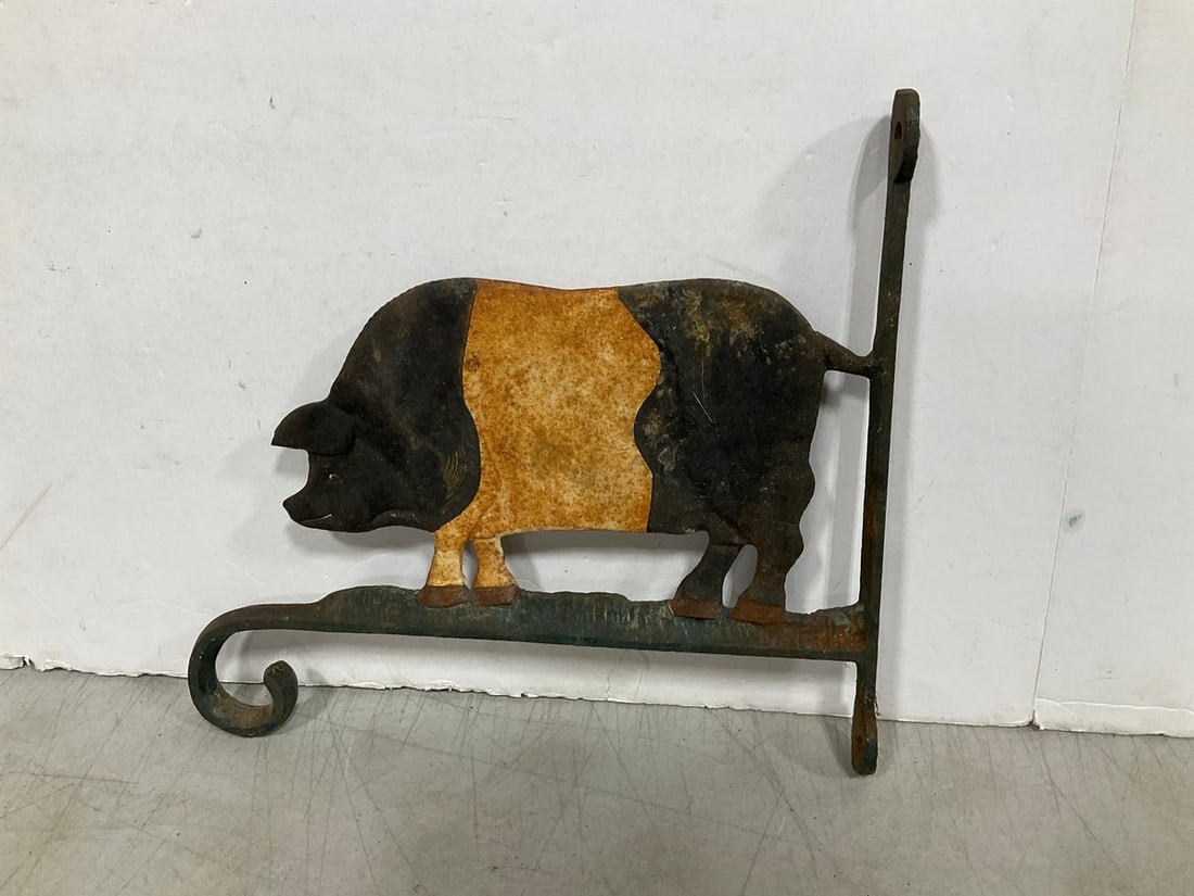 Wrought Iron Early Pig Outdoor Decor (1 of 1)