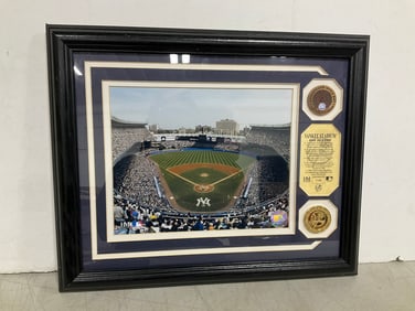 Framed Yankee Stadium Photographic Print (13.5inx16.5in)