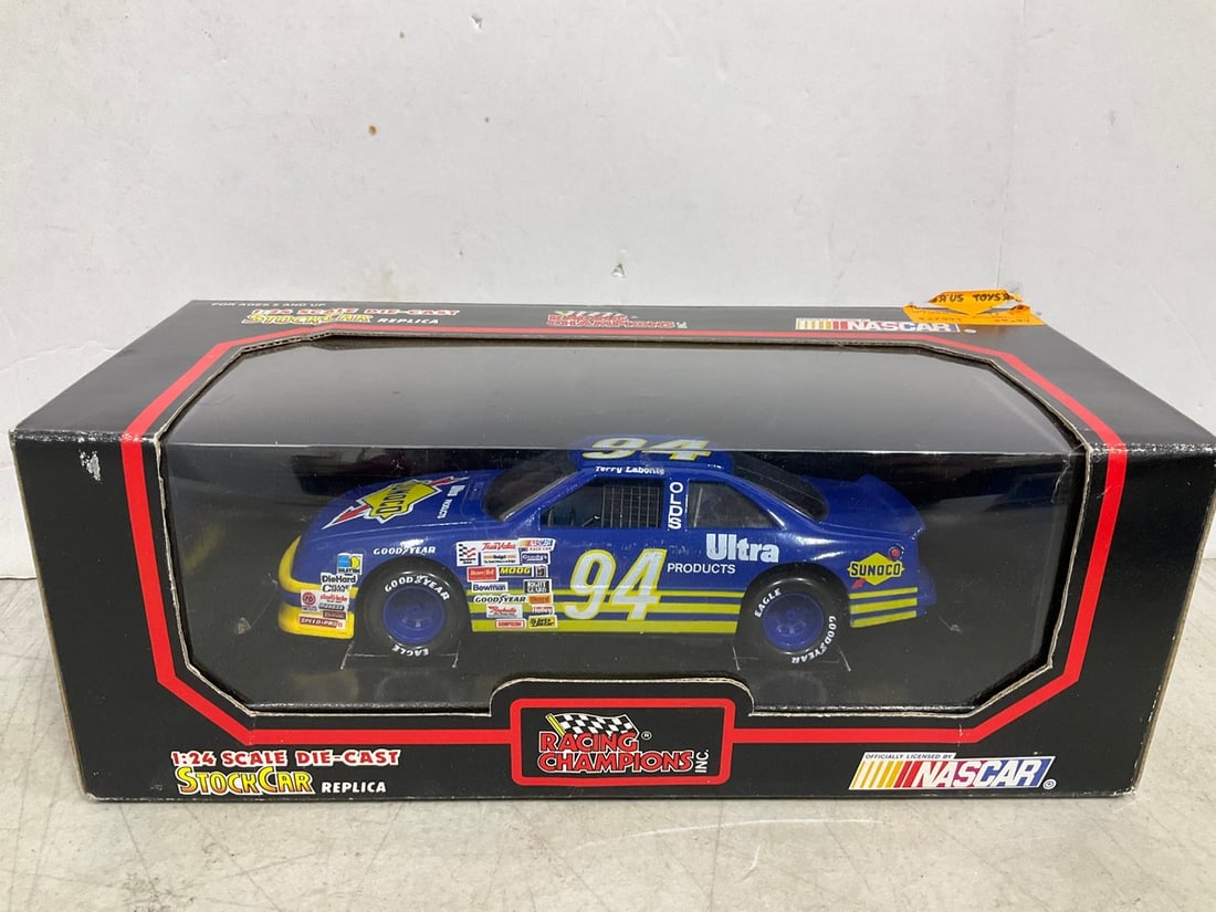 Racing Champions Stock Car Replica *new in box* (1 of 1)