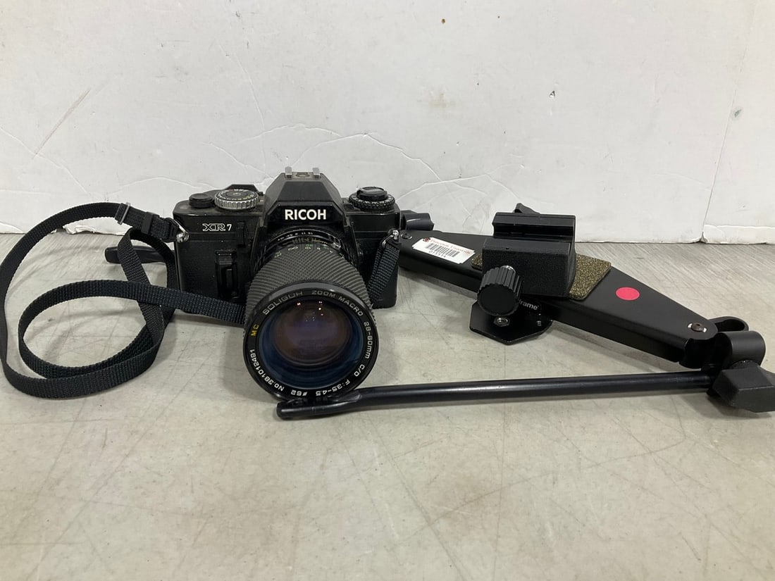 Ricoh XRT camera and stroboframe: Ricoh XRT camera and stroboframe