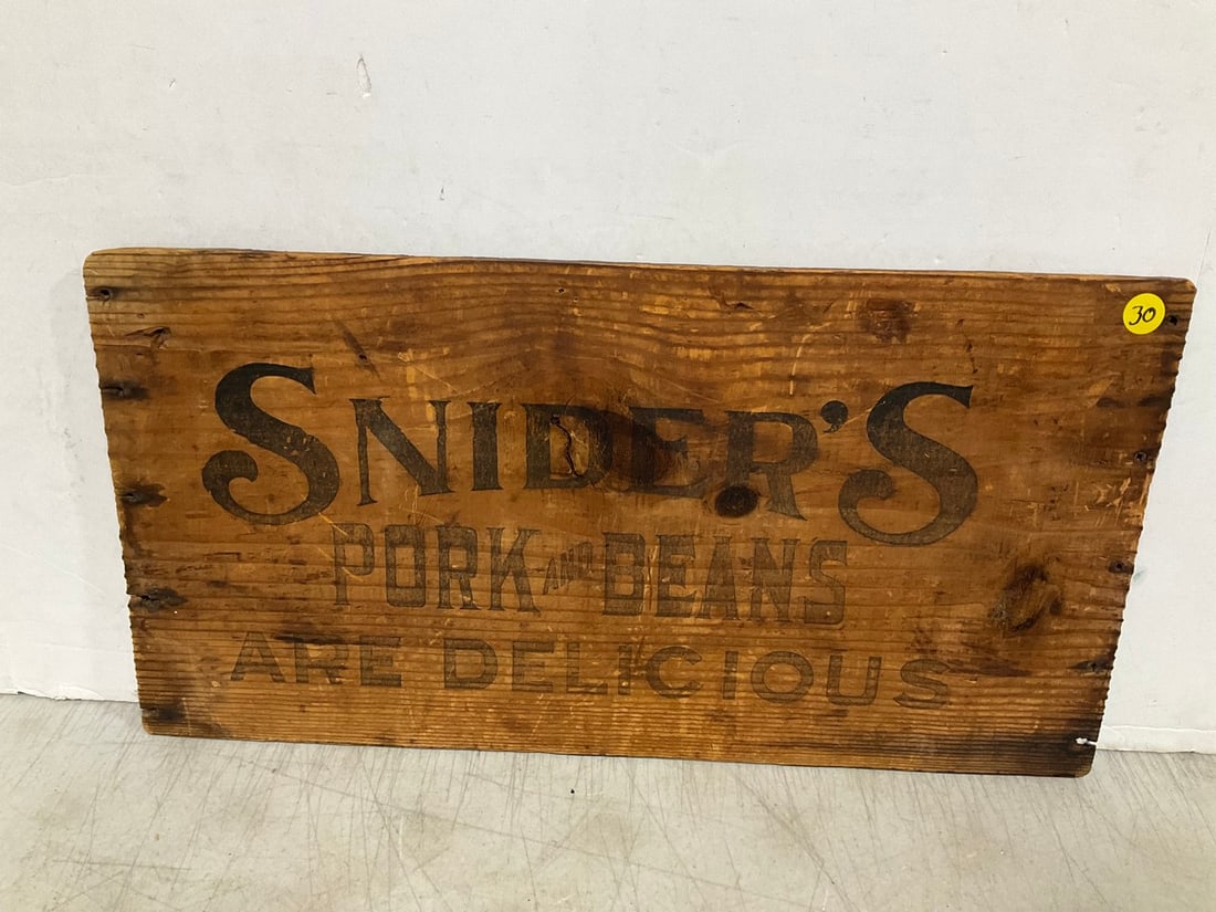 Sniders Wooden Sign (10.5inx20.5in): Sniders Wooden Sign (10.5inx20.5in)