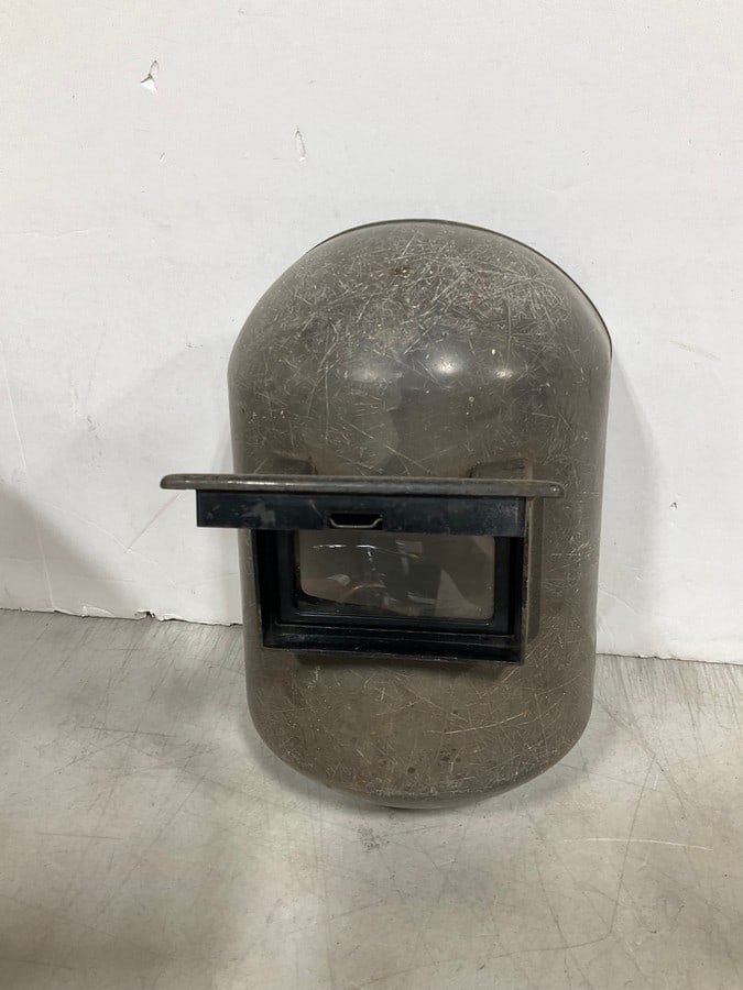 Welding Mask (1 of 1)