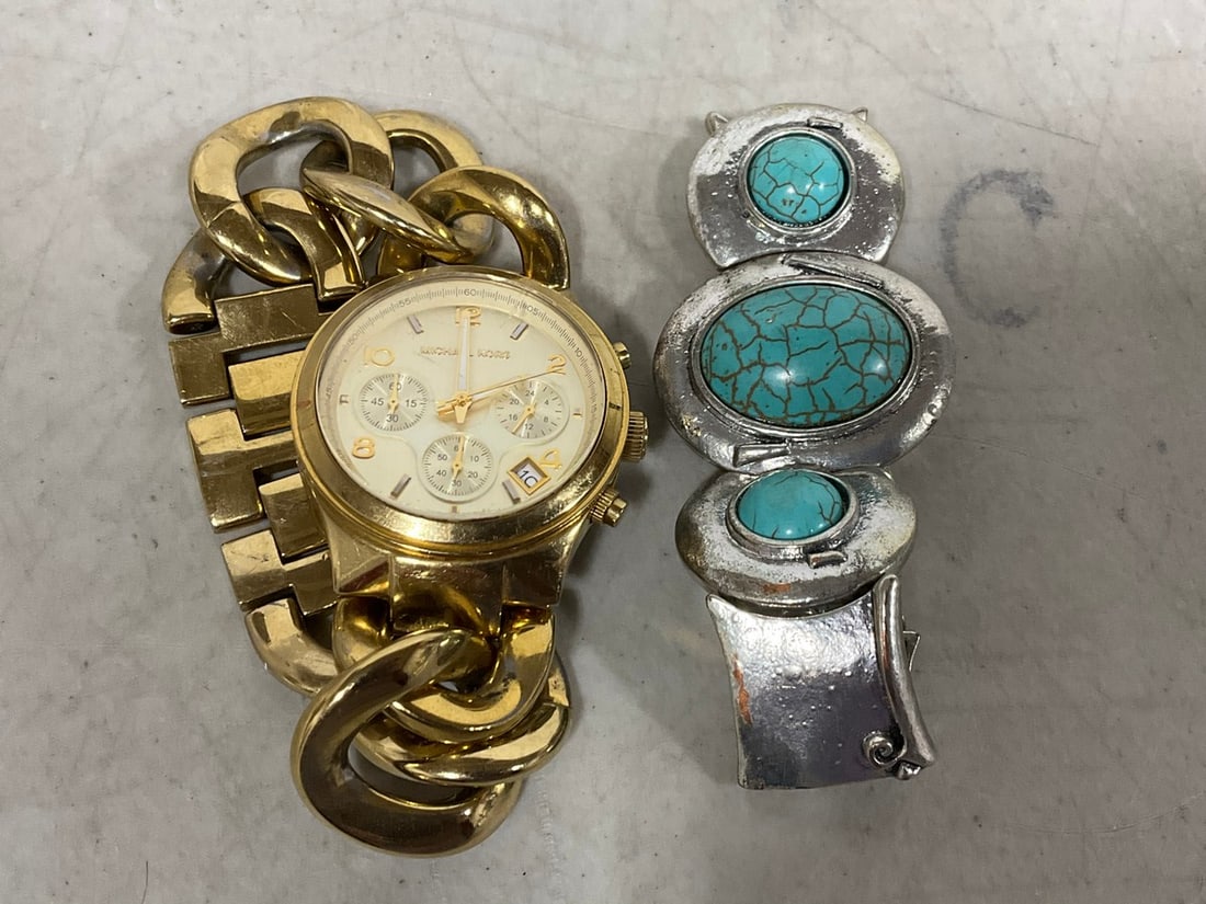 Michael Kors watch and more: Michael Kors watch and more