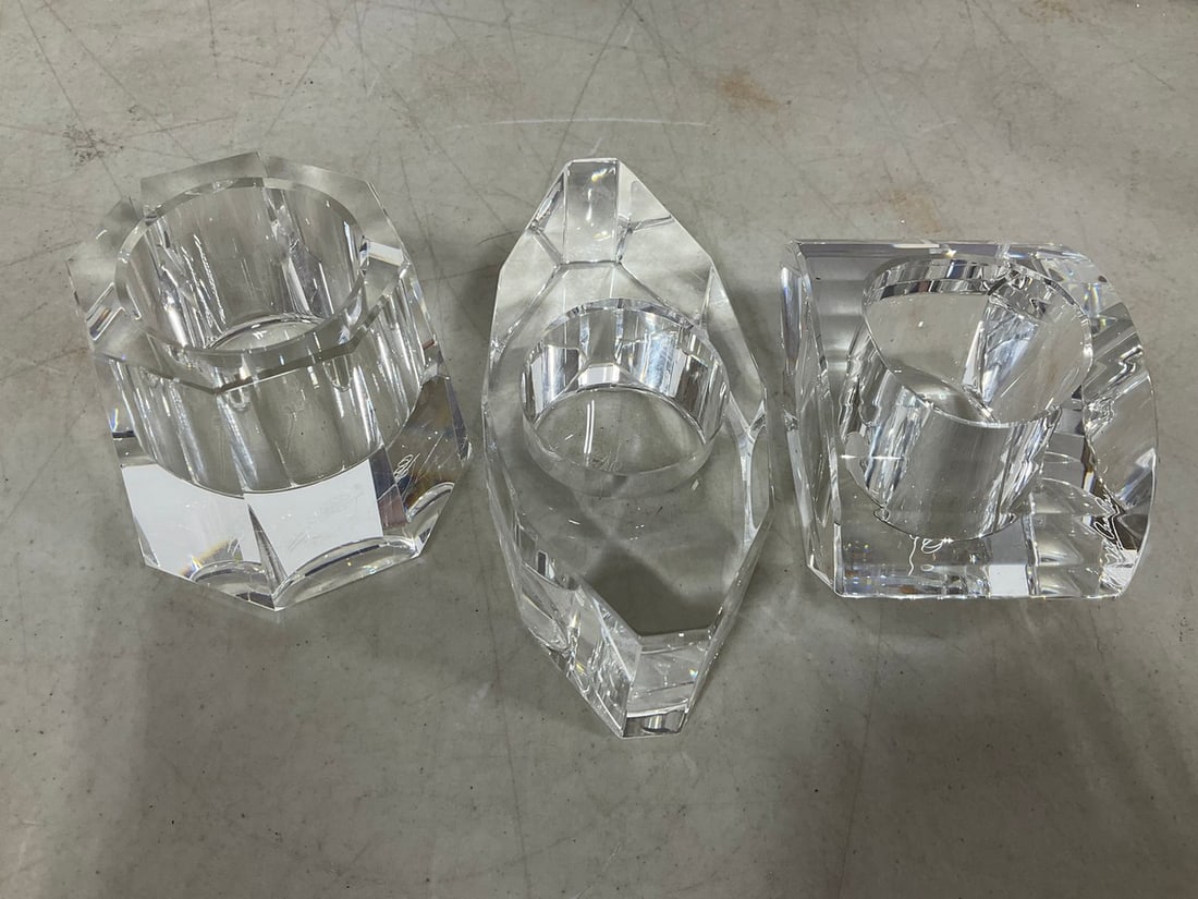 Oleg Cassini signed crystal paperweights: Oleg Cassini signed crystal paperweights