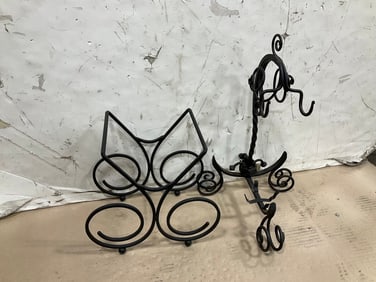 Metal wine display stands(tallest 17.5in.)