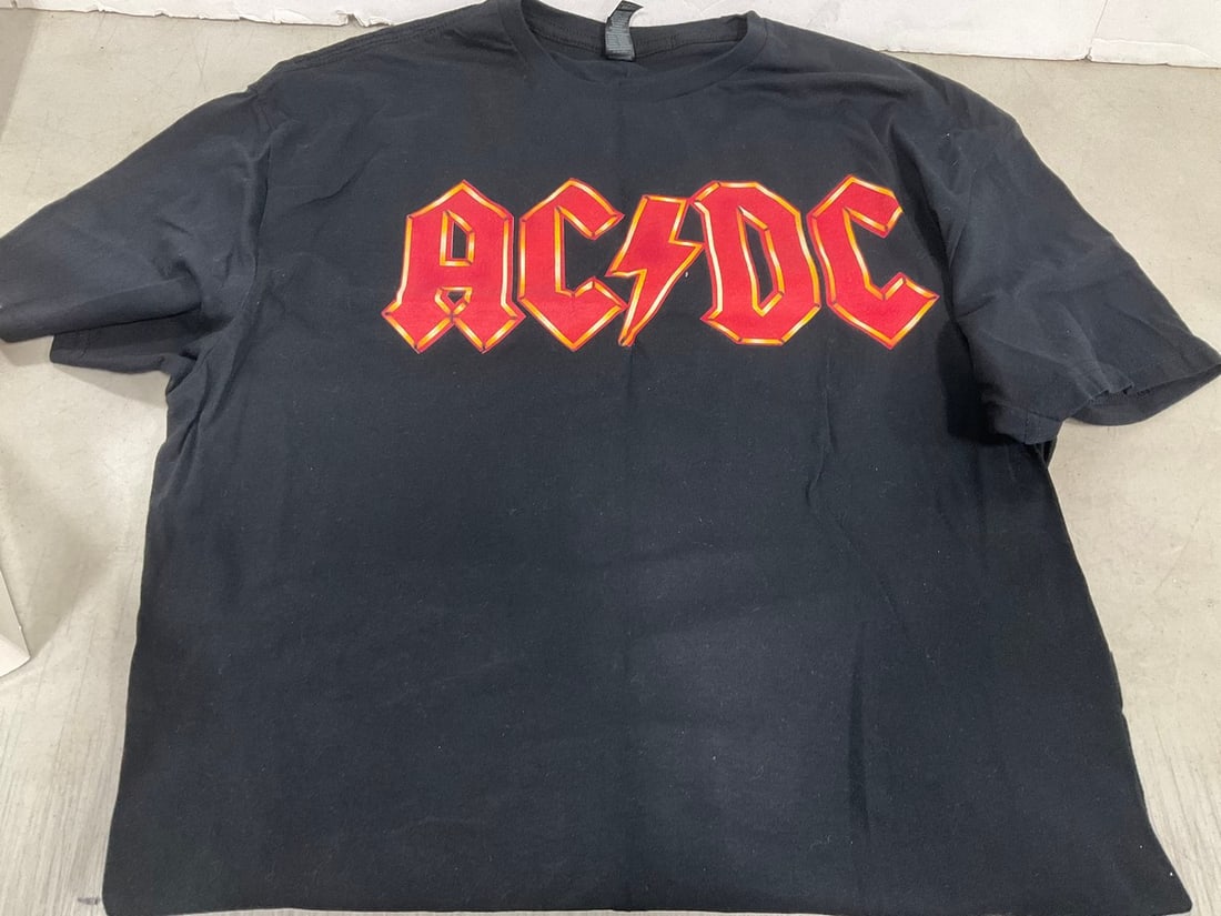 ACDC shirt(XL) (1 of 1)