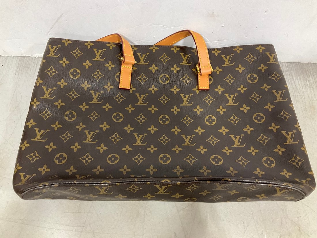 Louis Vuitton bag: Louis Vuitton bag