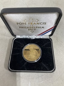 Pope Francis 2015 coin