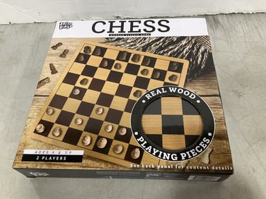 Wooden chess set(new in package)