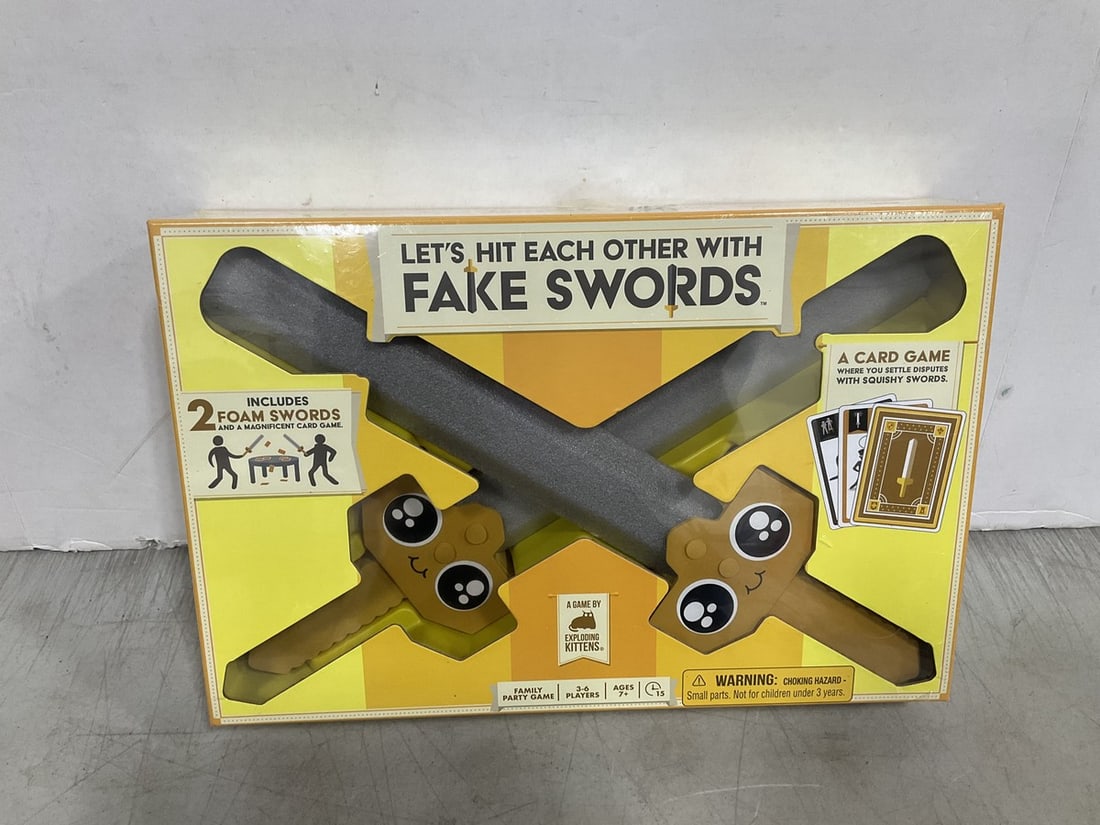 Let's hit each other with fake swords game(new in package): Let's hit each other with fake swords game(new in package)