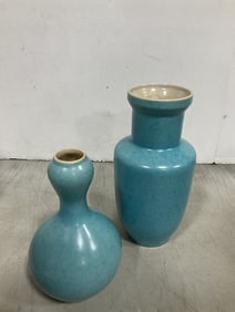 Qing dynasty vases(9in.tallest)