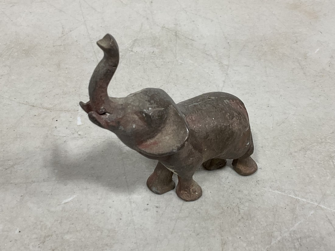 Pewter elephant(3.5in.tall): Pewter elephant(3.5in.tall)