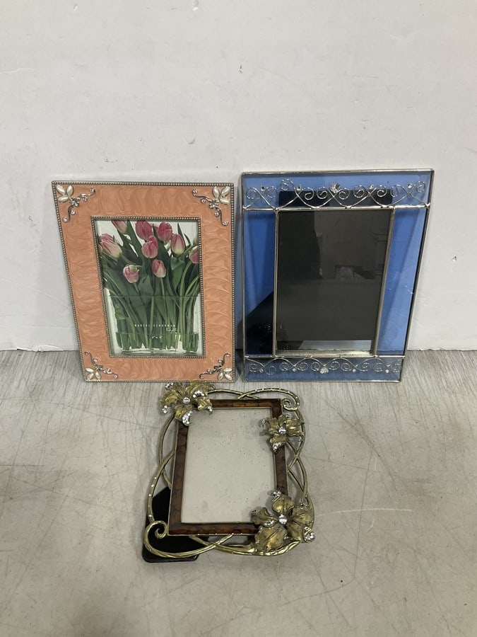 Various picture frames(Marcel Schurman and more-holds 4x6 photos): Various picture frames(Marcel Schurman and more-holds 4x6 photos)