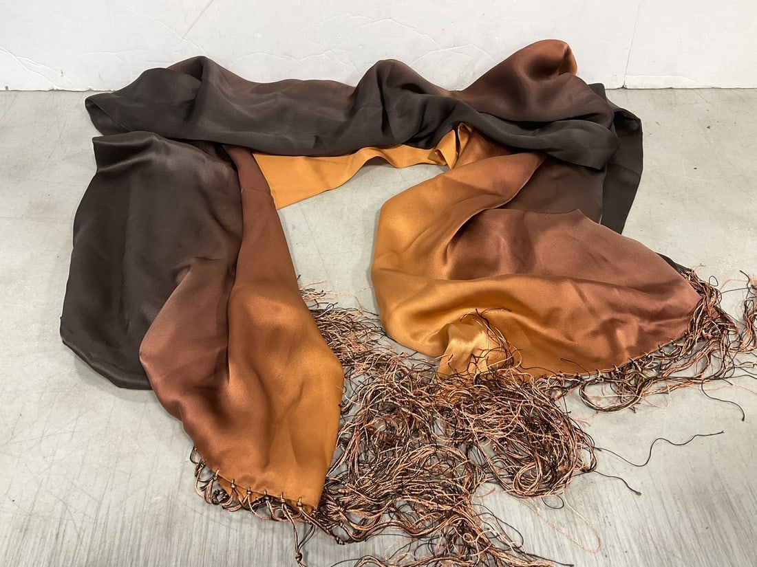 Table runner(68in.long): Table runner(68in.long)