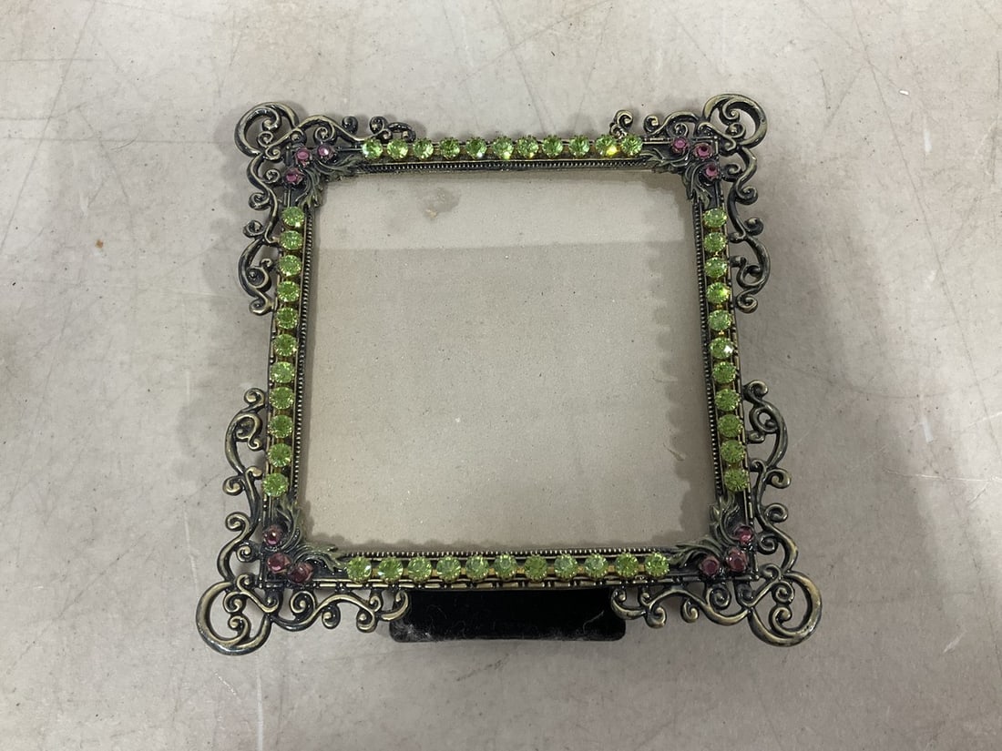 Peti Cadeau hand painted photo frame: Peti Cadeau hand painted photo frame