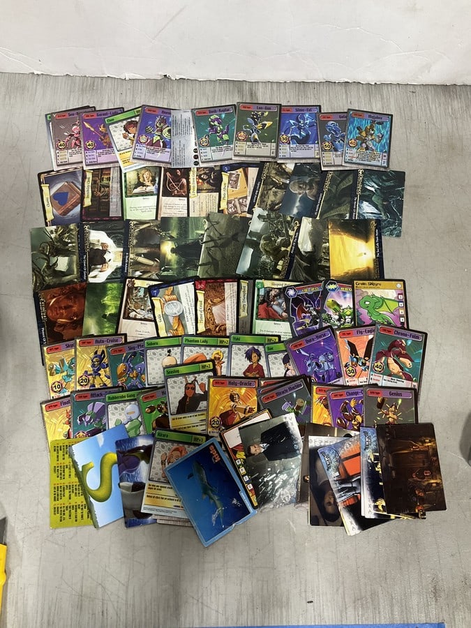 Various trading cards(Harry Potter, Shrek, and more): Various trading cards(Harry Potter, Shrek, and more)