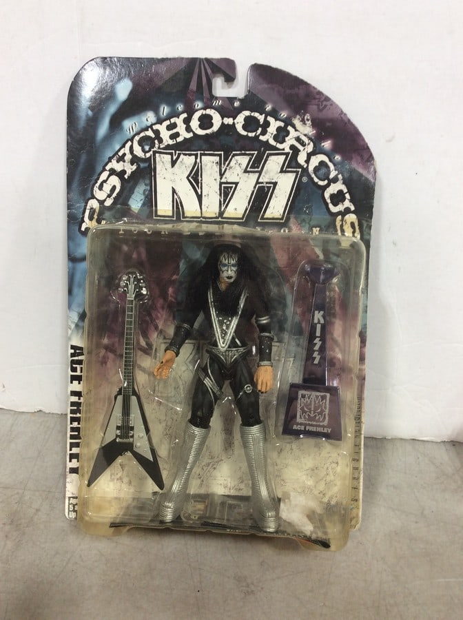 Kiss Ace Frehley Collectible Figure *new in box*: Kiss Ace Frehley Collectible Figure *new in box*