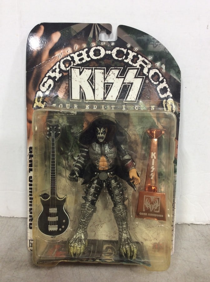 Kiss Gene Simmons Collectible Figure *new in box*: Kiss Gene Simmons Collectible Figure *new in box*