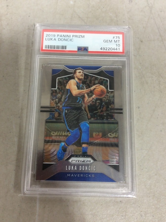 2019 Luka Doncic Graded Card (1 of 1)