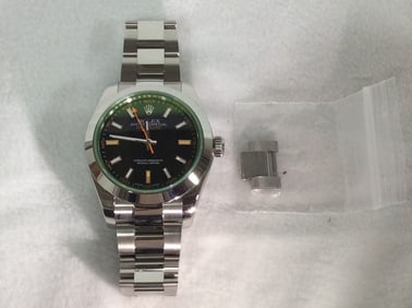 Preowned Rolex Milgauss Ref 116400 black dial from prominent doctor's collection(UNAUTHENTICATED)