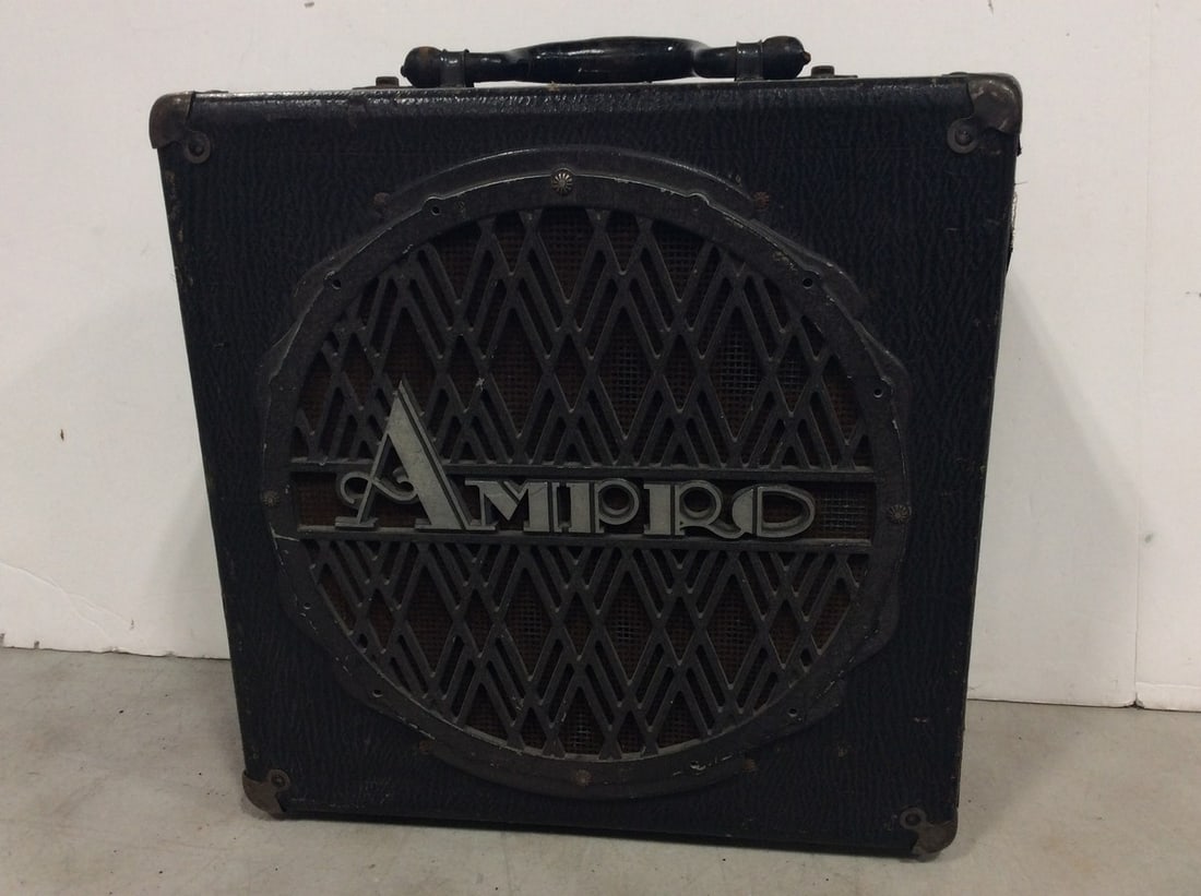 Vintage Ampro Speaker (1 of 1)