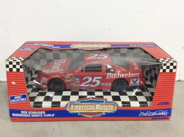 Vintage Nascar Budweiser Die Cast 1/18 Scale - NEW