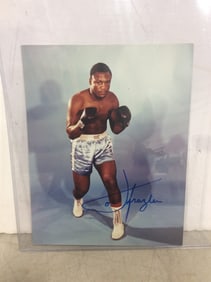 Joe Frazier Signed Photograph (8inx10in)