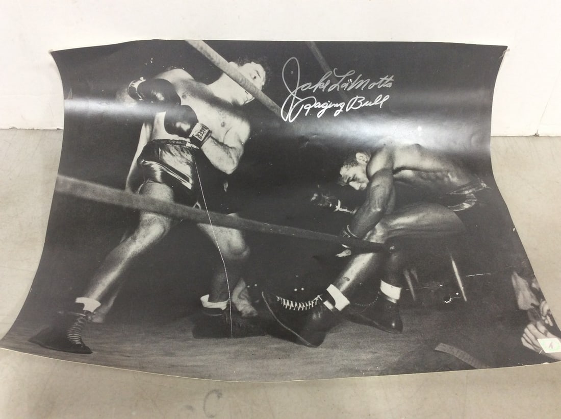 Jake Lamotta Knockout of Sugar Ray Robinson Signed Photograph (16inx20in) (1 of 1)