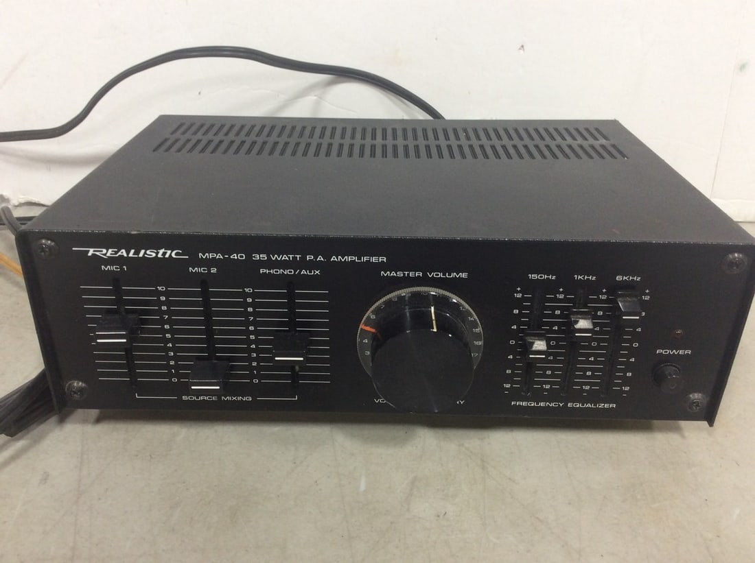 Realistic 35 watt P.A. amplifier(MPA-40) (1 of 1)