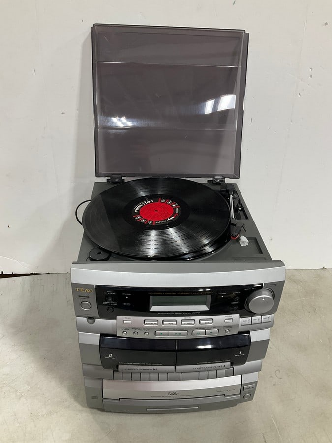 Teac Digital Compact Hi-Fi System (1 of 1)