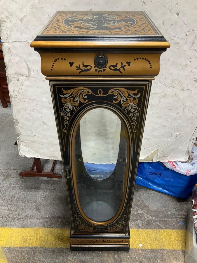 Display Case Shelf (48inx14inx14in) (1 of 1)