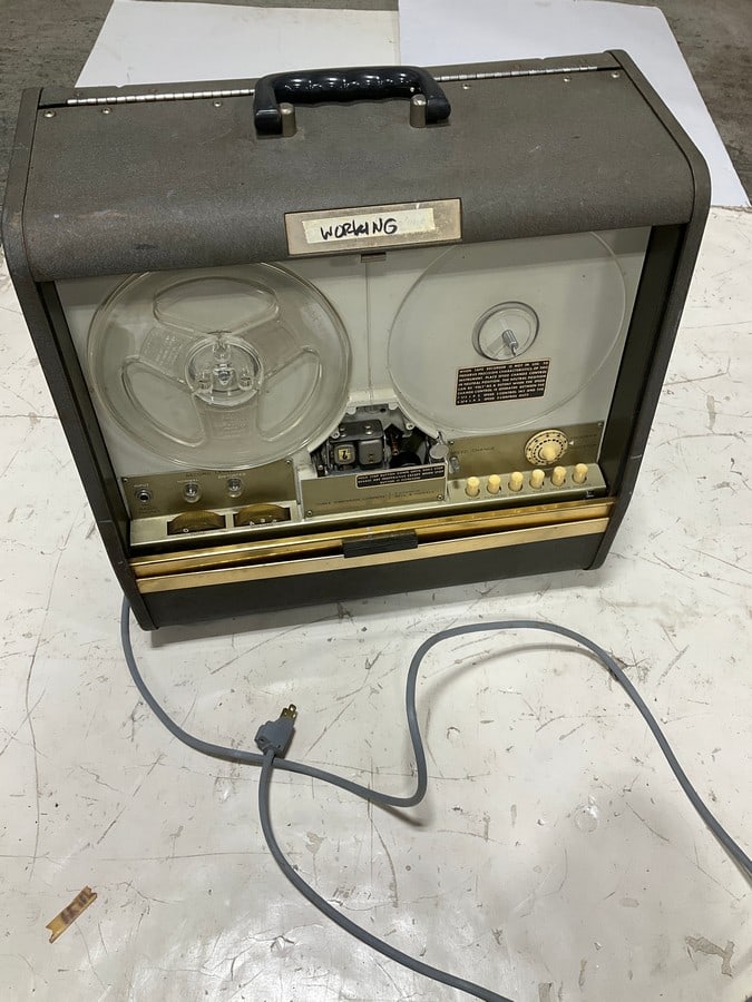 Bell & Howell reel to reel tape recorder: Bell & Howell reel to reel tape recorder