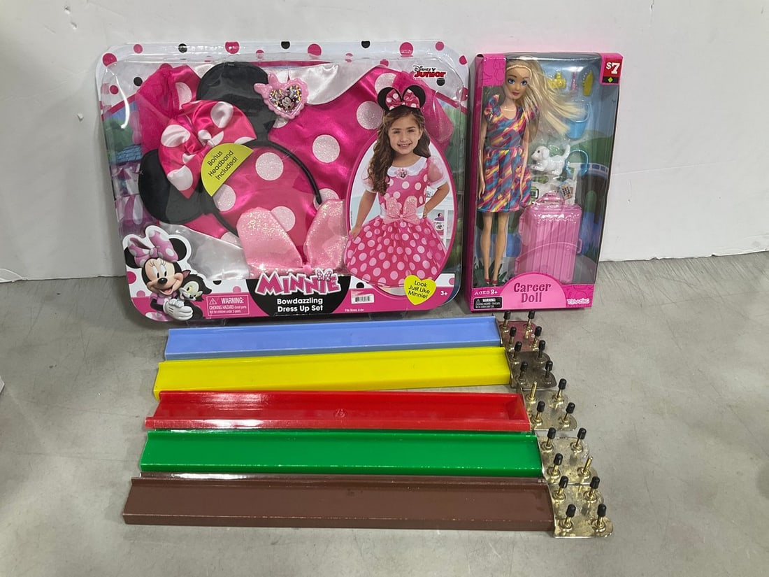 Career Doll, Minnie Bowdazzling Dress Up Set *new in box* , and more: Career Doll, Minnie Bowdazzling Dress Up Set *new in box* , and more