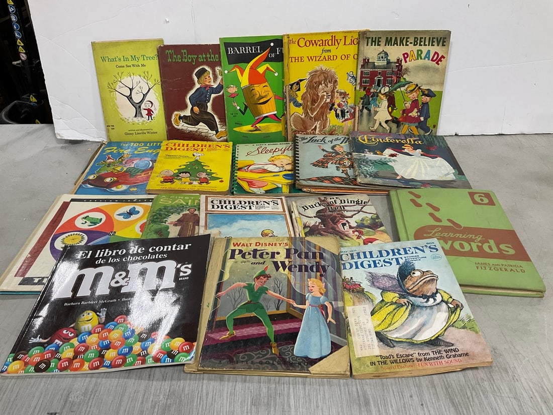 Vintage Childrens Books (Cinderella, The Wizard of Oz, etc): Vintage Childrens Books (Cinderella, The Wizard of Oz, etc)