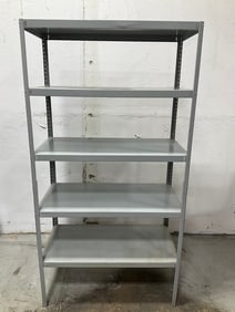 Metal Shelving Unit (70inx36inx18in)