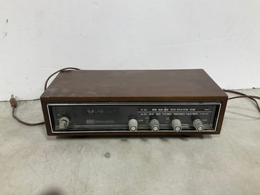 Vintage solid state twin speaker clock radio